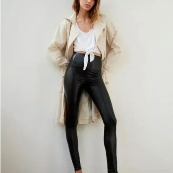 Aritzia Daria Faux Leather Leggings - Picture 2 of 6